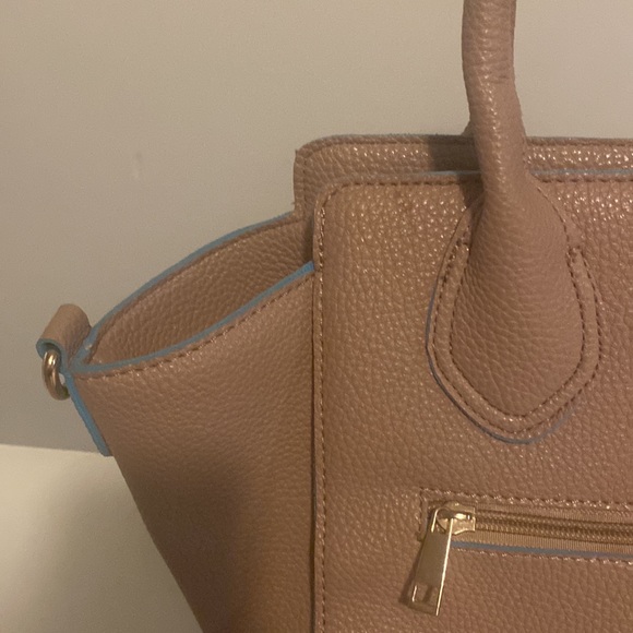 Handbag - Picture 3 of 4